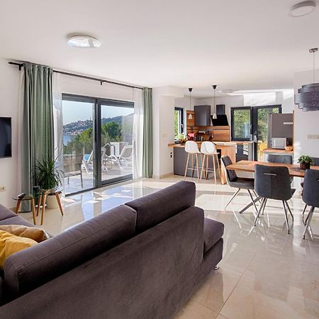 Villa Leona A Luxury Villa Near Makarska, Heated Pool Živogošće 외부 사진