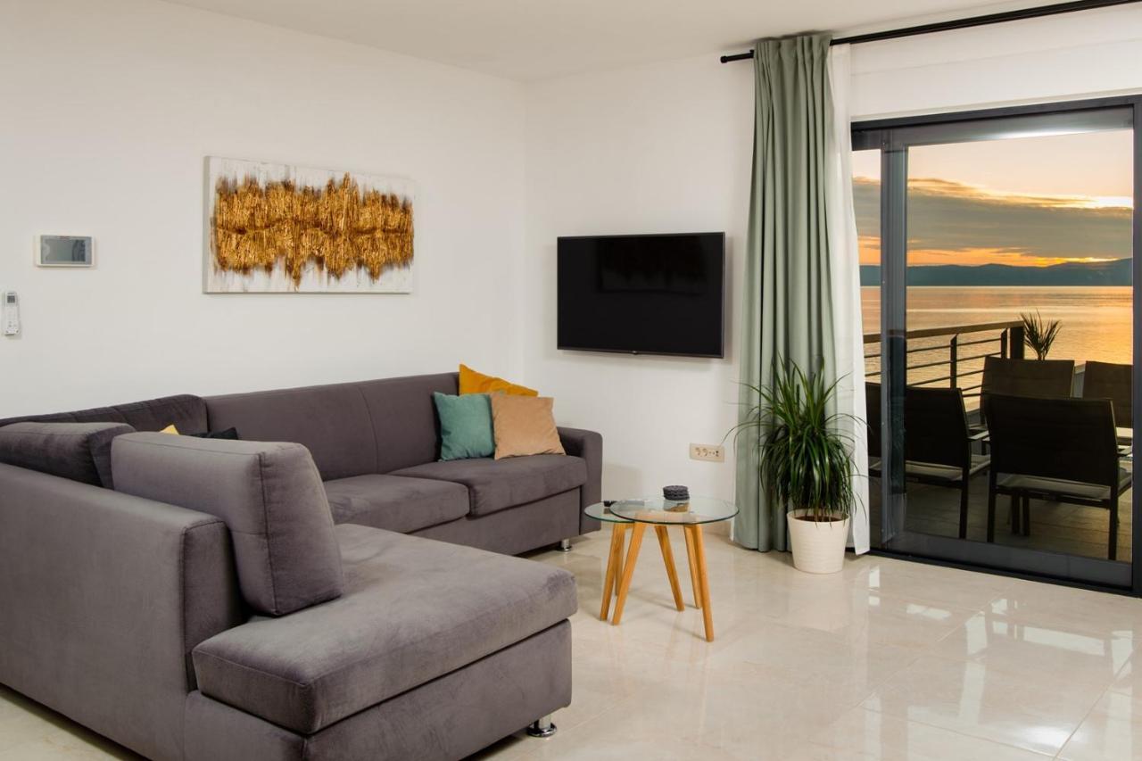 Villa Leona A Luxury Villa Near Makarska, Heated Pool Živogošće 외부 사진